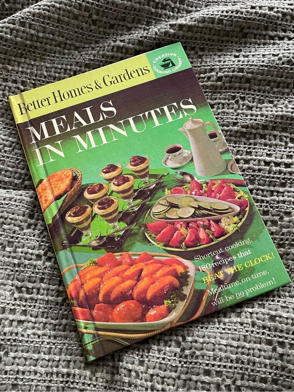New Vintage 1963 Better homes & gardens meals in minutes cook book